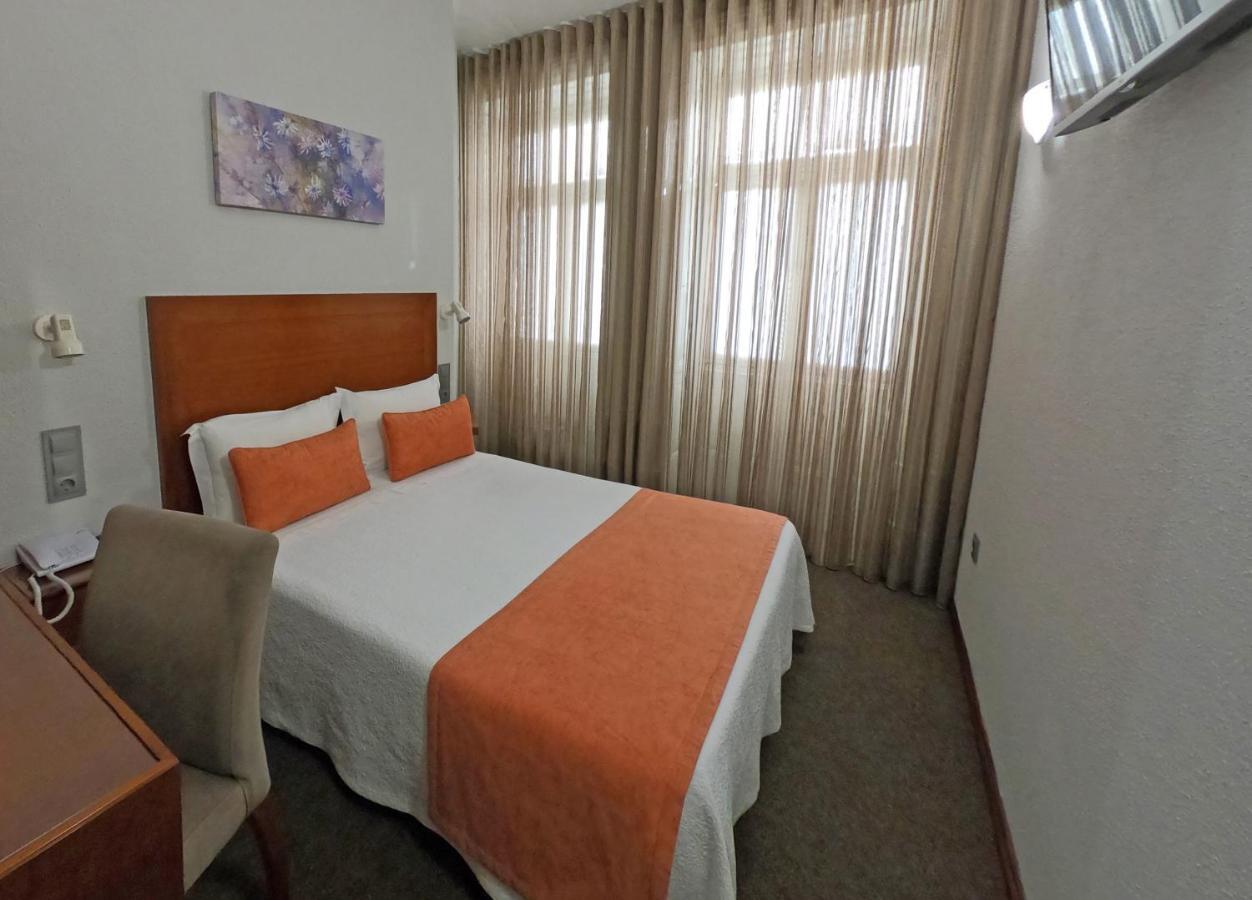 Lusitana Hotel Porto Luaran gambar