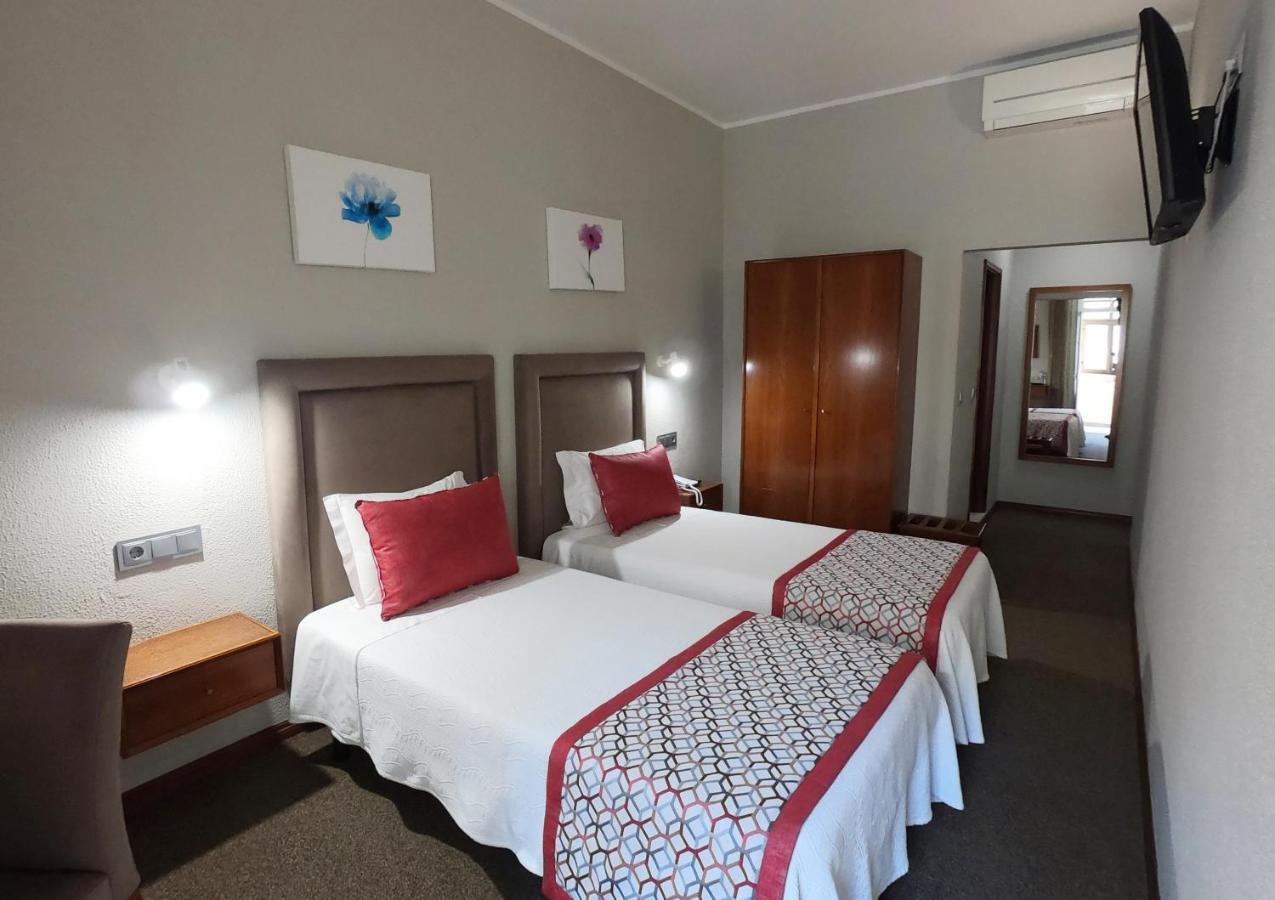 Lusitana Hotel Porto Luaran gambar