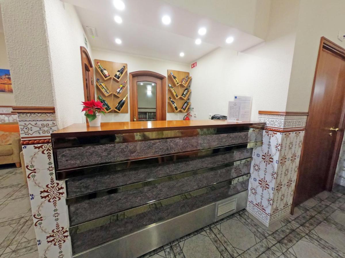 Lusitana Hotel Porto Luaran gambar